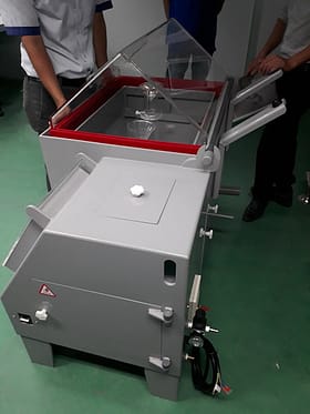 tủ phun muối hãng Cometech thiet bi phun muoi