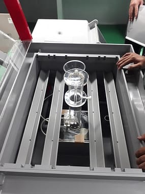 tủ phun muối hãng Cometech buong phun suong muoi
